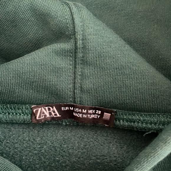 Green zara sweatshirt - Picture 2 of 2